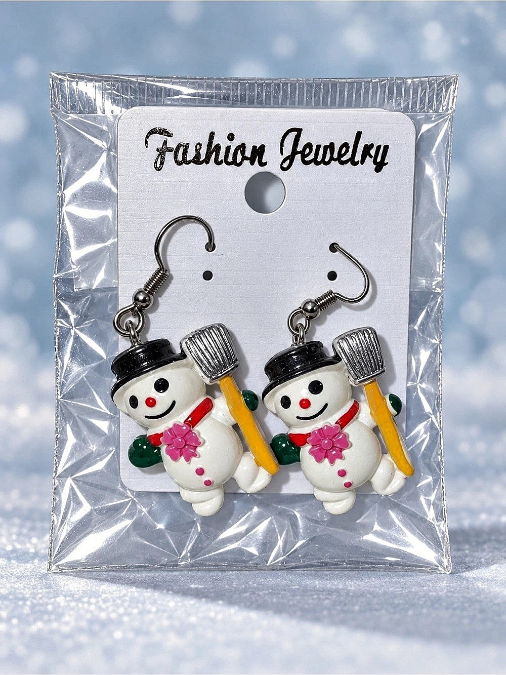 Snowman Dangle Earrings in White & Black NWT